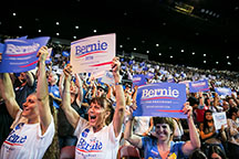 Supporters of presidential candidate Bernie Sanders cheer as he addresses the crowd during his campaign event in Los Angeles on Monday, Aug. 10, 2015. (Marcus Yam/Los Angeles Times/TNS)
