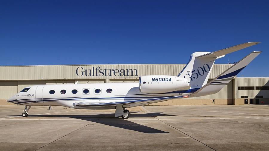 The+Student+Leadership+Program+is+an+opportunity+for+students+to+develop+their+leadership+skills+and+find+ways+to+get+involved+in+local+businesses+and+industries.+The+program+was+started+by+Gulfstream+Aerospace+Corporation+and+will+allow+a+member+of+the+program+to+visit+local+industries+and+gather+knowledge+from+the+experiences+they+have+there.+